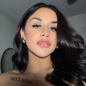 Meet your Posher, Emelin